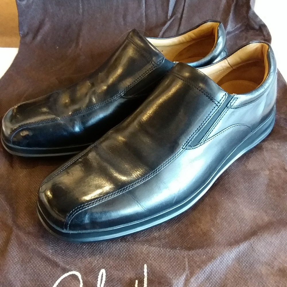 Cole Haan Mens slip on black calf